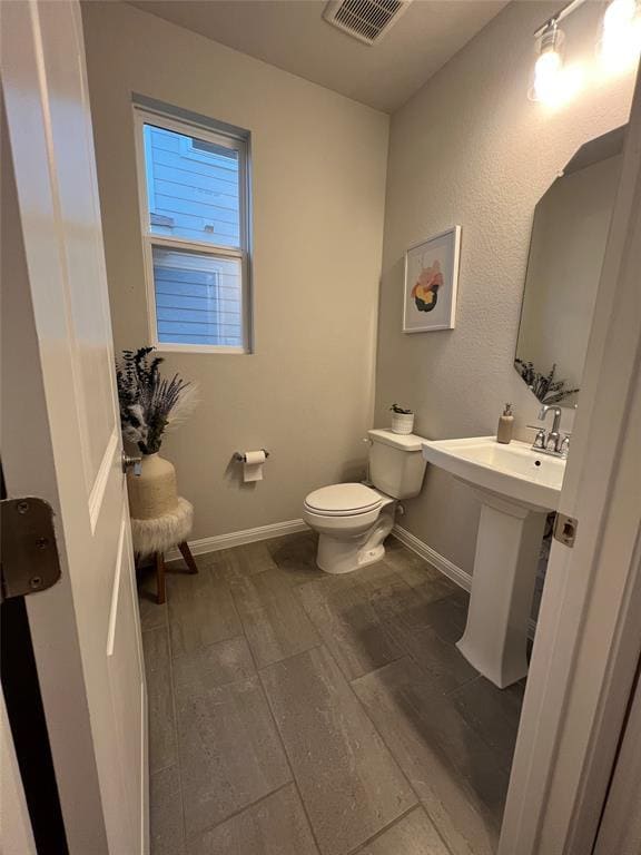 Foto del edificio - 107 Hornbill Dr