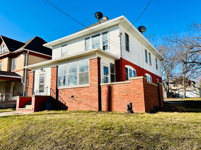 522 Denver - 522 Denver St