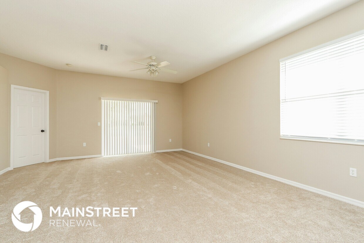 Foto principal - 6239 Blue Runner Ct