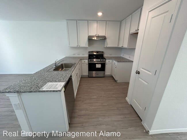 Building Photo - 4 br, 2 bath House - 14566 Greenfield Mill