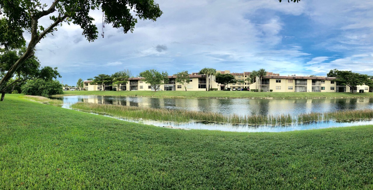 1186 Lake Terry Dr, West Palm Beach, FL 33411 Apartments in West Palm