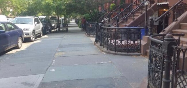 Friendly, historically-landmarked neighborhood - 198 Hancock St