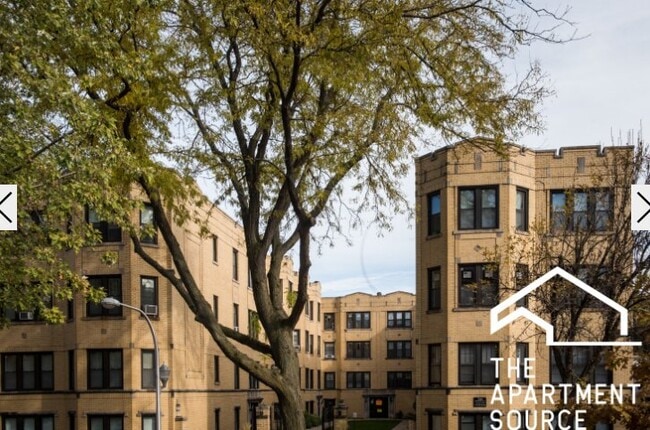 Foto del edificio - 3817.5 N Greenview Ave