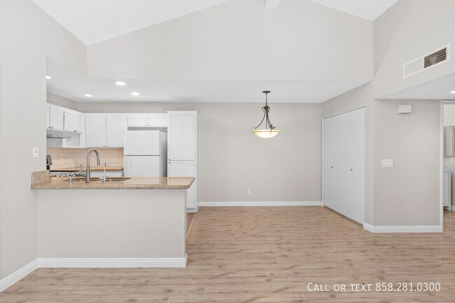 Building Photo - 17161 Alva Rd