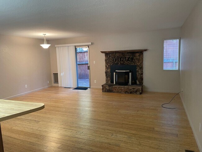 Foto del edificio - Great Al Tahoe location - long term rental