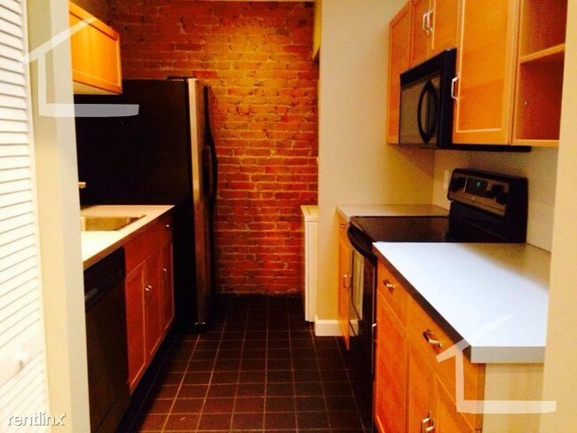 Foto del edificio - 192 W Brookline St