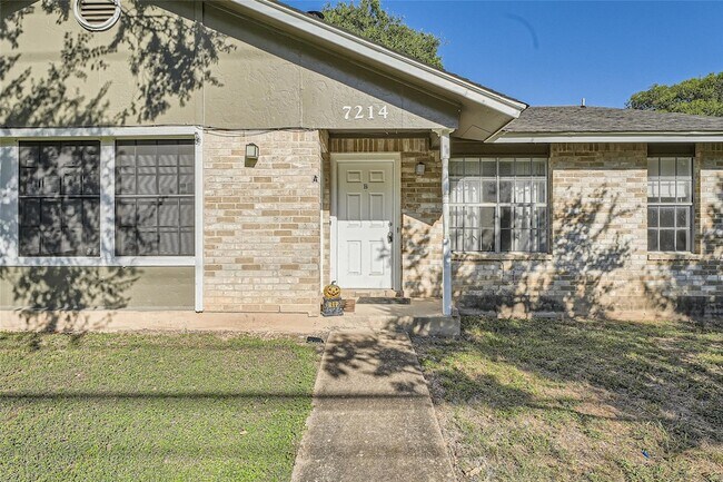 Foto del edificio - 7214 Salt Springs Dr