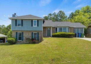 Building Photo - 148 Sweetwater Dr