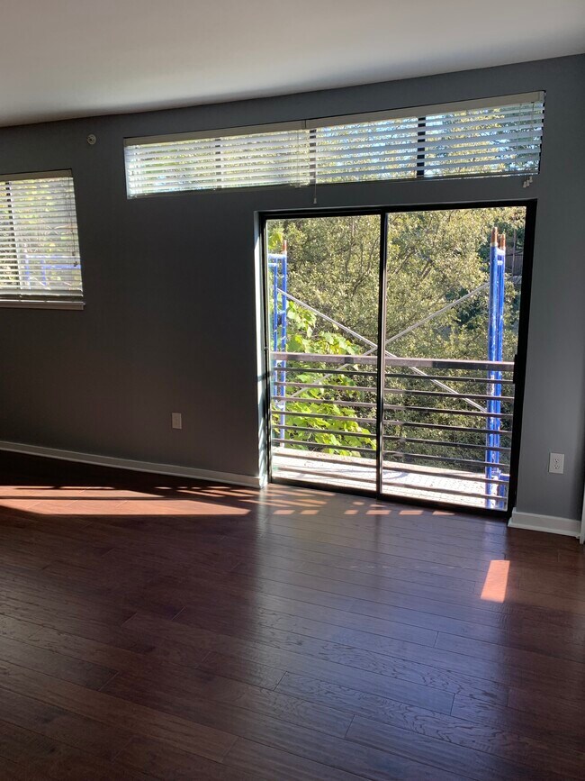 Building Photo - 4411 Bowser Ave