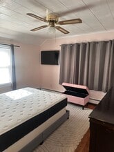 Building Photo - 92-01 220th St