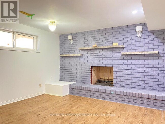 Building Photo - 224 McNicoll Ave