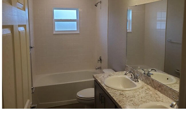 Foto del edificio - South Lakeland 3 bedroom 2 bath!