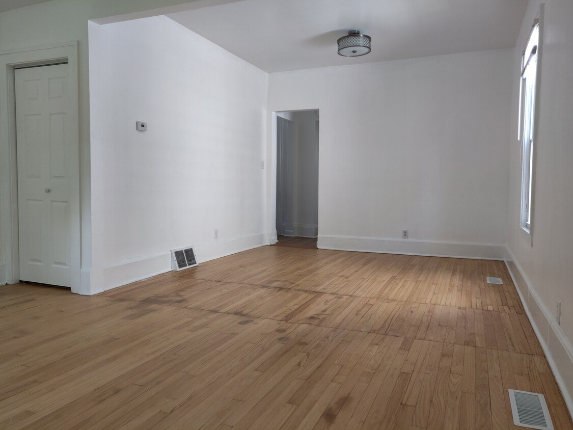 1723 S 63rd St Unit 1, West Allis, WI 53214 Condo for Rent in West