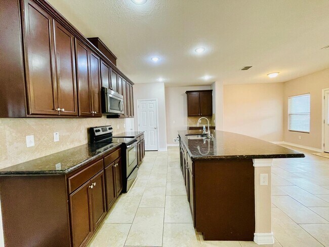 Foto del edificio - 107 Tranquilo Dr