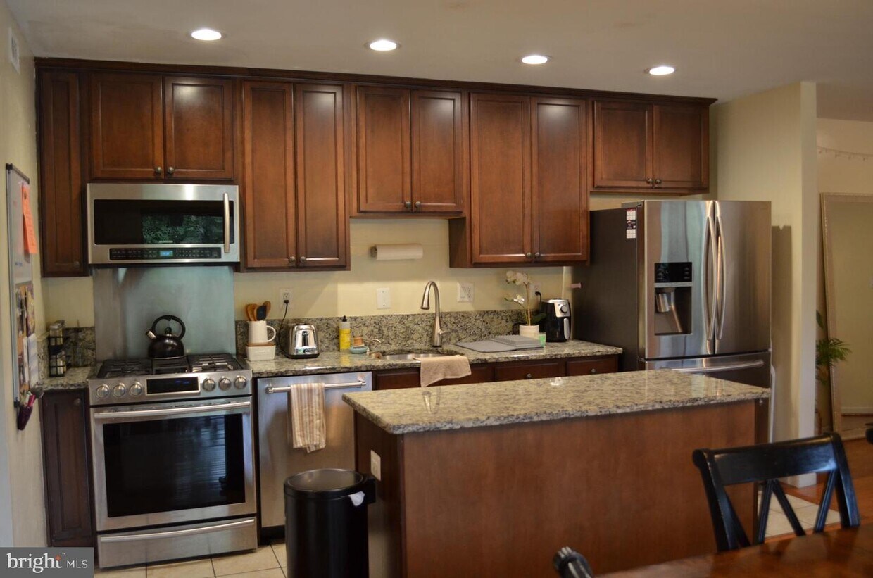 Foto principal - 12301 Braxfield Ct