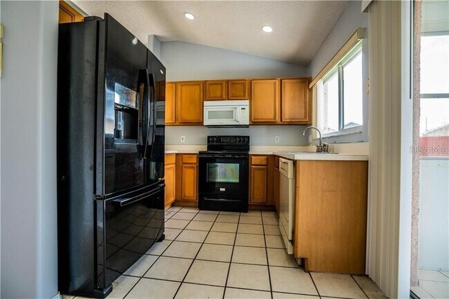 Foto del edificio - 13246 Summerton Dr