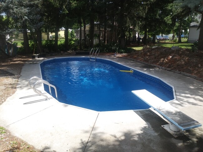 Foto del edificio - 901 N Locust Rd