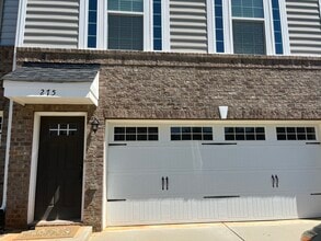 Building Photo - 275 Misty Pike Dr