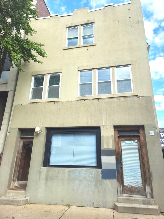 Building Photo - 3043 N Ashland Ave