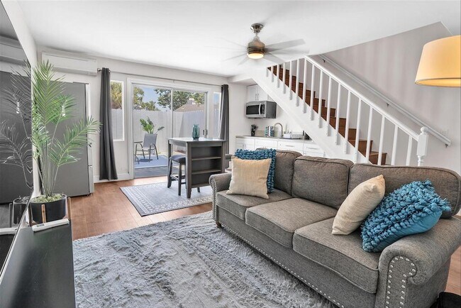 Building Photo - 3784 Nectarine Cir
