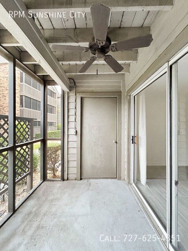 Foto del edificio - 2500 Winding Creek Blvd