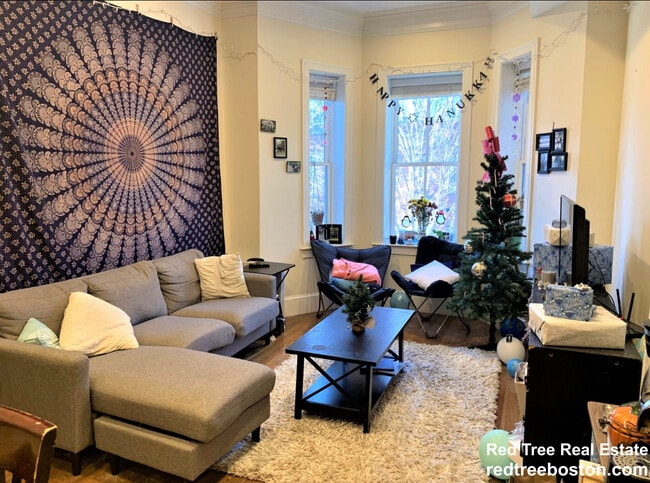 Building Photo - 1778 Commonwealth Ave