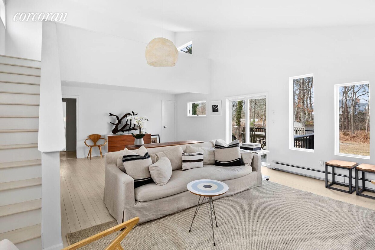 26 Duvall Dr, Hampton Bays, NY 11946 House for Rent in Hampton Bays