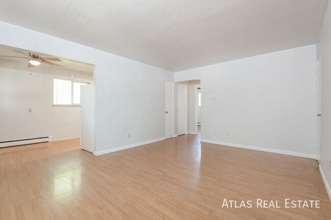 Foto del edificio - 9955 W 59th Pl