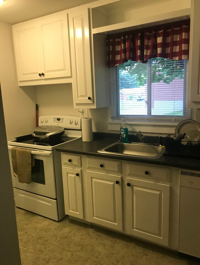 Foto principal - 1622 Farmington Ave