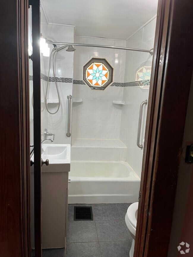 Apartments for rent in Ransomville NY with High Ceilings 1 Rentals