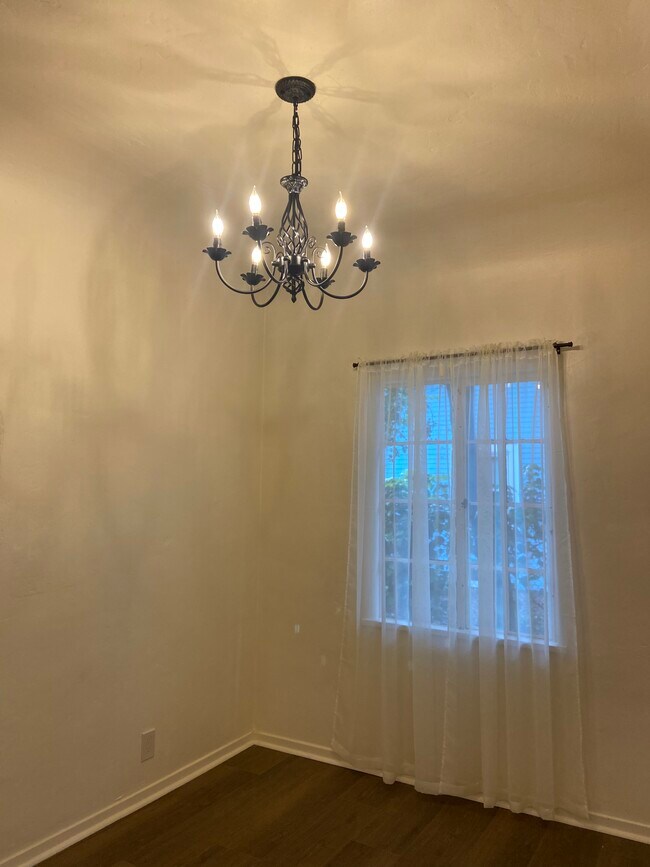 Comedor - 795 N 2nd St