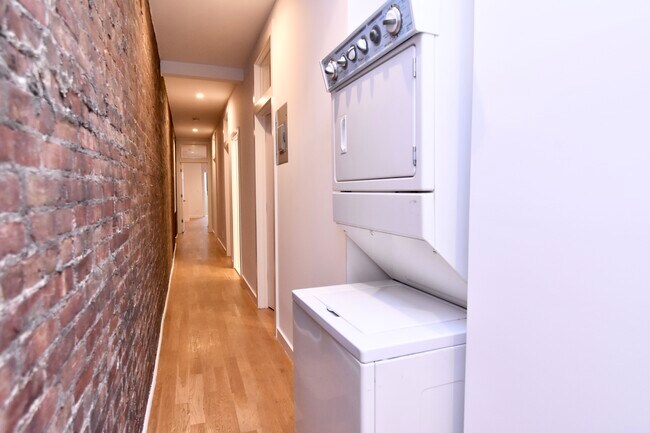 Foto del edificio - 3610 Broadway