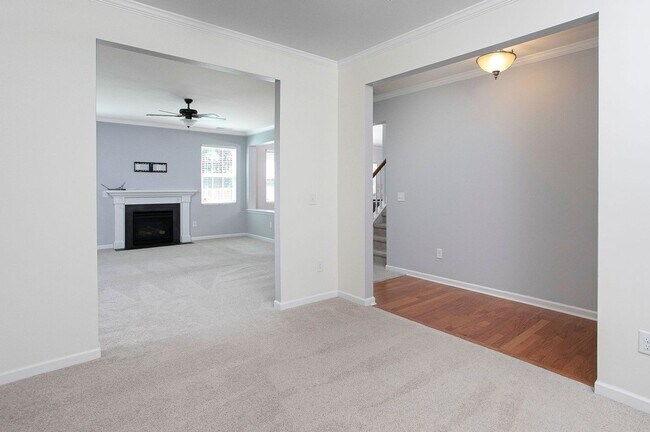 Building Photo - 427 Stapleford Ln