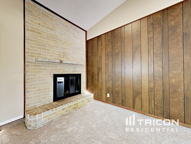 Foto del edificio - 713 Cavendish Dr
