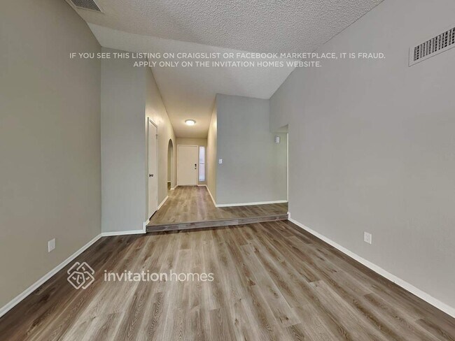 Foto del edificio - 5326 W Purdue Ave