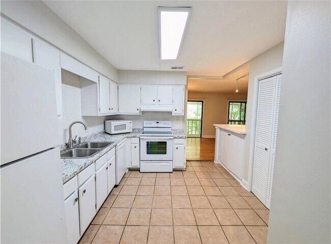 Foto del edificio - 2691 Stoney Creek Rd SE