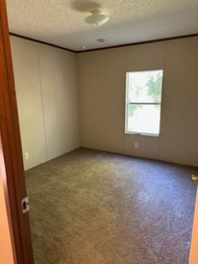 Building Photo - 6240 Possum Ridge Rd