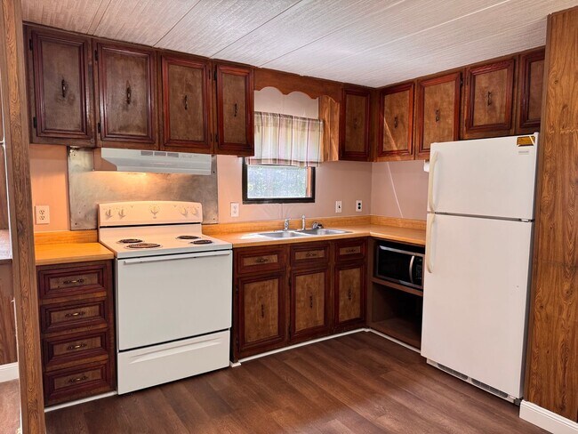 Foto del edificio - 3 Bed, 1.5 bath mobile home