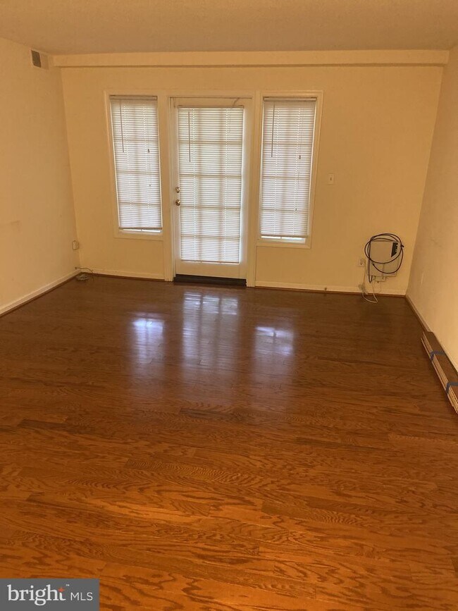 Building Photo - 5907K Kingsford Rd