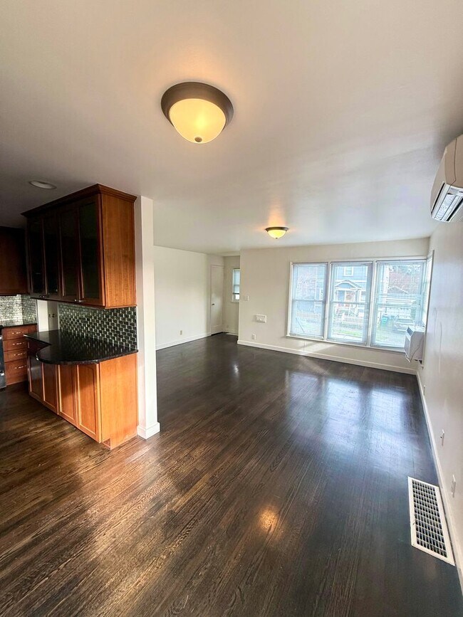 Building Photo - Charming 4 Bedroom Whittier Heights Home