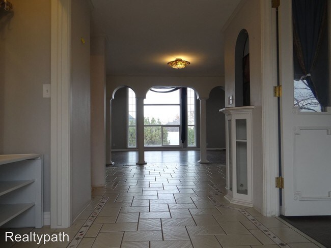 Building Photo - 1722 W 2700 S