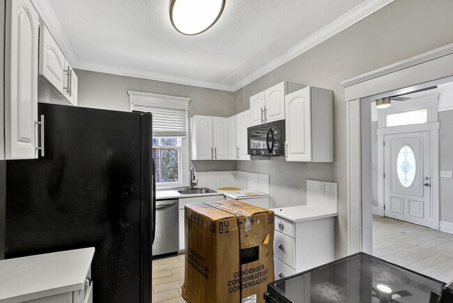 Foto del edificio - 1117 E 11th St