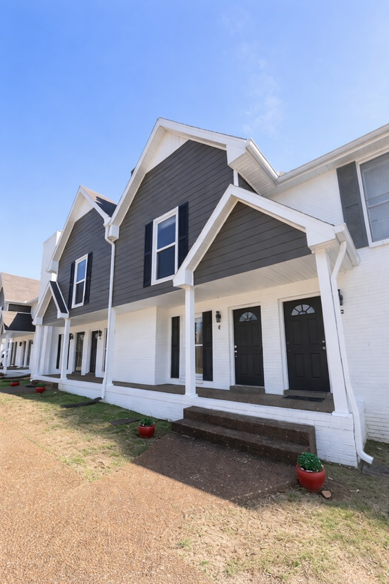 Photo - 724 Due W Ave N (Nashville, TN)