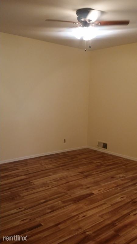 Building Photo - 2 br, 1.5 bath Apartment - 7945 Habersham Ln
