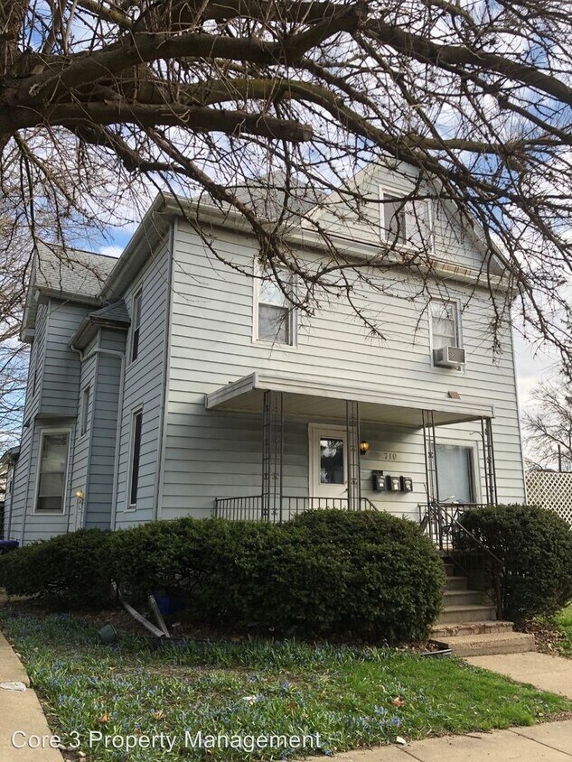 Foto principal - 710 E Front St