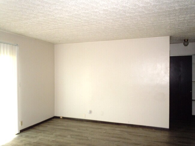 Building Photo - 209 Anthony Dr
