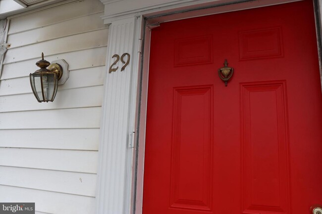 Foto del edificio - 29 Chadford Ct
