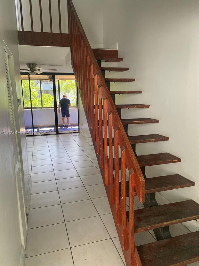 Foto del edificio - 8335 SW 152nd Ave