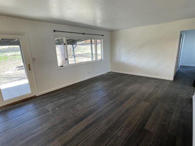 Foto del edificio - 820 48th St S