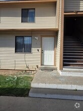 Building Photo - 1102 E Carolina Ave
